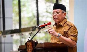 Walikota Tangerang Selatan Lakukan Penandatanganan NPHD Bersama KPUD dan Bawaslu Tangsel
