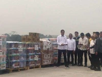 Jokowi Lepas Bantuan Kemanusiaan Tahap 2 Indonesia untuk Warga Palestina Seberat 21 Ton